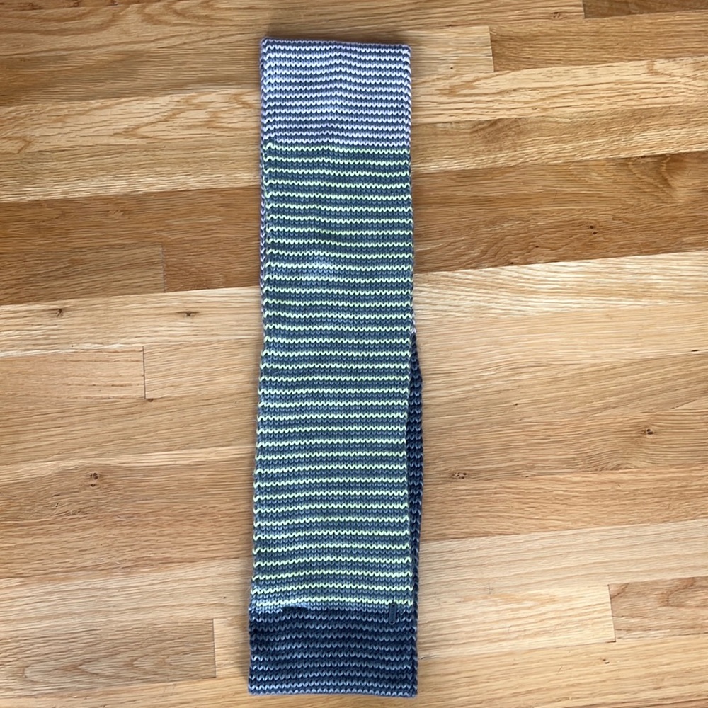 Pistil Scarf